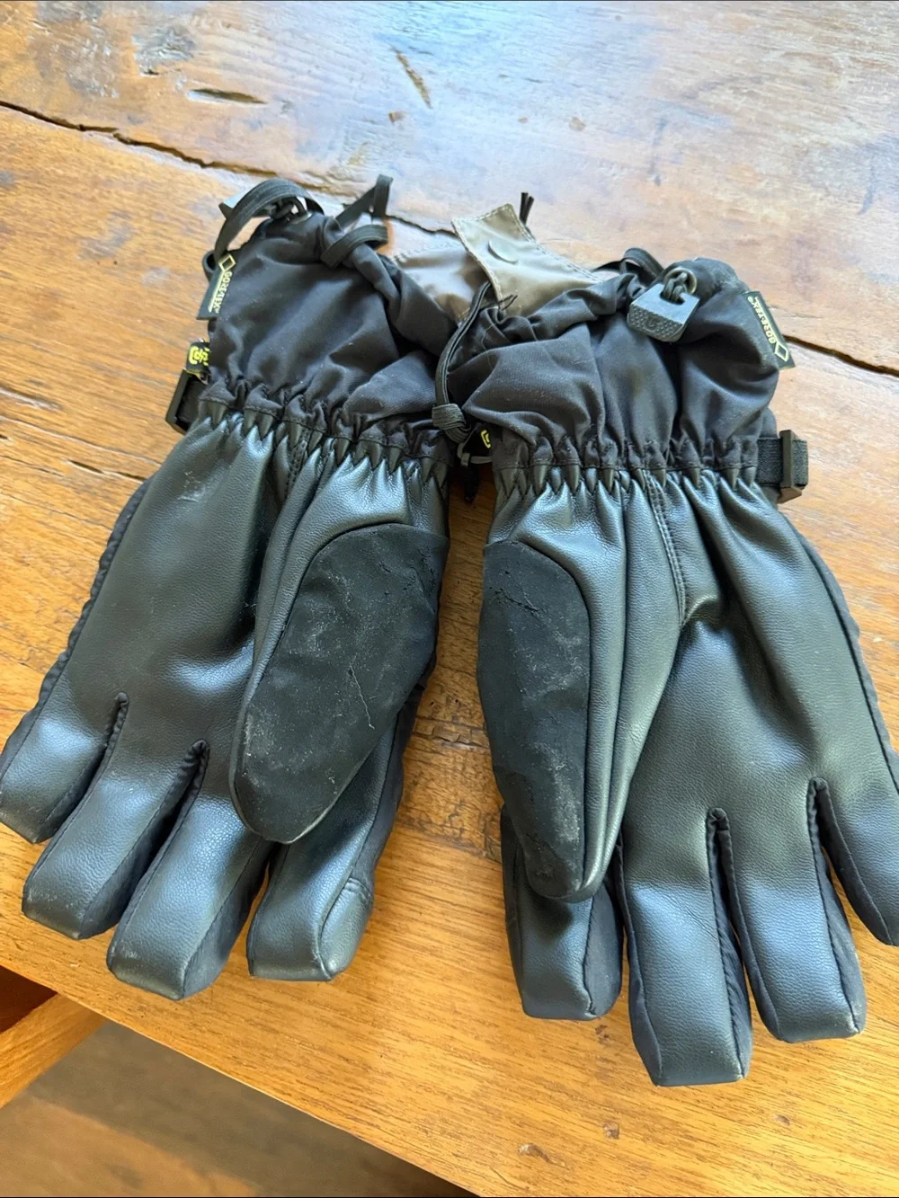 Gloves - Not a cell phone accessory